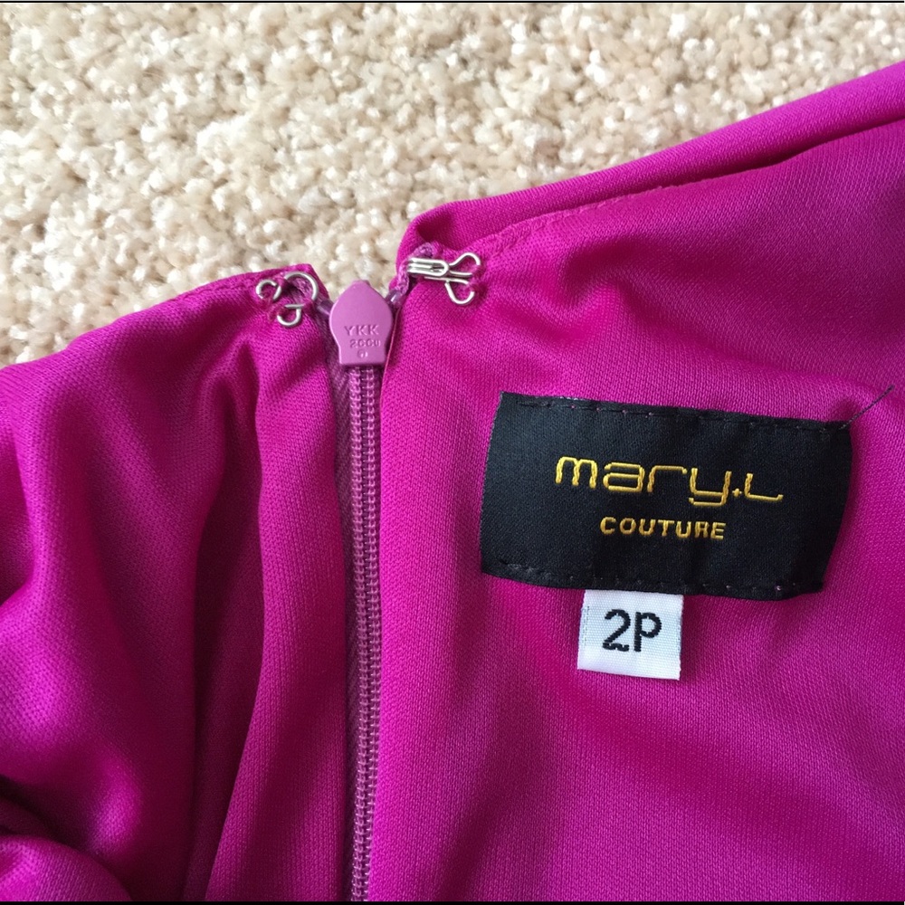 💕2xHP💕 NWT Mary L couture open back gown - Picture 6 of 8